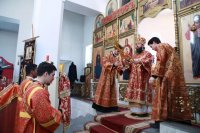 20-Божественная Литургия пасхальным чином в Свято-Зиновьевском храме Усть-Каменогорска