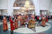 5-В Светлый Четверг епископ Амфилохий совершил Божественную Литургию в кафедральном соборе столицы Рудного Алтая
