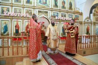 37-В Светлый Четверг епископ Амфилохий совершил Божественную Литургию в кафедральном соборе столицы Рудного Алтая
