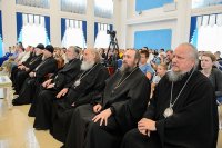 12-Епископ Амфилохий посетил заключительный гала-концерт I Всеказахстанского фестиваля "Пасхальная Песнь"