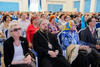 16-Епископ Амфилохий посетил заключительный гала-концерт I Всеказахстанского фестиваля "Пасхальная Песнь"