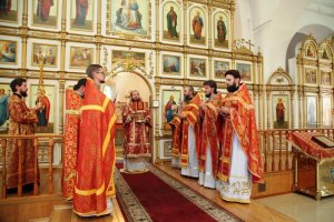 Память святого великомученика и целителя Пантелеимона молитвенно почтили в Усть-Каменогорске