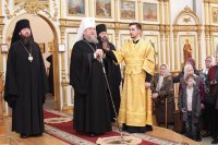 10-Начался визит митрополита Александра в Усть-Каменогорскую епархию. В столицу Рудного Алтая доставлен ковчег с мощами блаженной Матроны Московской
