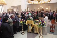 35-В Усть-Каменогорске состоялись торжества по случаю принесения ковчега с мощами блаженной Матроны Московской 