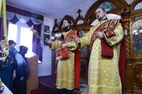 10-Собор Вселенских учителей и святителей Василия Великого, Григория Богослова и Иоанна Златоустого. Престольное торжество Трёхсвятительского храма посёлка Глубокое