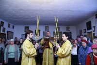 17-Собор Вселенских учителей и святителей Василия Великого, Григория Богослова и Иоанна Златоустого. Престольное торжество Трёхсвятительского храма посёлка Глубокое