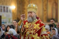 13-Епископ Амфилохий принял участие в торжествах по случаю дня тезоименитства митрополита Астанайского и Казахстанского Александра