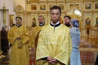 2-В Прощеное воскресенье епископ Амфилохий совершил Литургию в Андреевском соборе Усть-Каменогорска