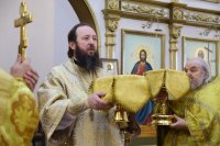 20-В Прощеное воскресенье епископ Амфилохий совершил Литургию в Андреевском соборе Усть-Каменогорска