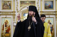 39-В Прощеное воскресенье епископ Амфилохий совершил Литургию в Андреевском соборе Усть-Каменогорска