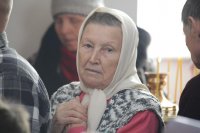 23-В воскресный день епископ Амфилохий совершил Божественную Литургию в Свято-Троицком соборе Усть-Каменогорска