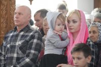 24-В воскресный день епископ Амфилохий совершил Божественную Литургию в Свято-Троицком соборе Усть-Каменогорска