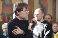 26-В воскресный день епископ Амфилохий совершил Божественную Литургию в Свято-Троицком соборе Усть-Каменогорска