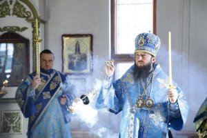 Чтение Акафиста Божией Матери в кафедральном соборе столицы Рудного Алтая (+ВИДЕО)