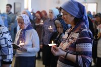 16-Чтение Акафиста Божией Матери в кафедральном соборе столицы Рудного Алтая (+ВИДЕО)