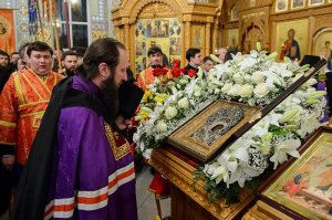 Епископ Амфилохий принял участие во встрече великой святыни Православия - чудотворной Казанской иконы Божией Матери