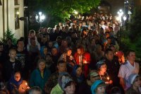2-Епископ Амфилохий принял участие во встрече великой святыни Православия - чудотворной Казанской иконы Божией Матери
