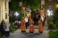 12-Епископ Амфилохий принял участие во встрече великой святыни Православия - чудотворной Казанской иконы Божией Матери