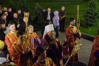16-Епископ Амфилохий принял участие во встрече великой святыни Православия - чудотворной Казанской иконы Божией Матери