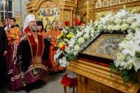 18-Епископ Амфилохий принял участие во встрече великой святыни Православия - чудотворной Казанской иконы Божией Матери