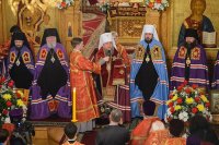 27-Епископ Амфилохий принял участие во встрече великой святыни Православия - чудотворной Казанской иконы Божией Матери