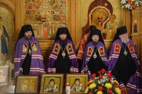 28-Епископ Амфилохий принял участие во встрече великой святыни Православия - чудотворной Казанской иконы Божией Матери