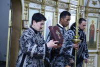 2-Епископ Амфилохий совершил первую Литургию Преждеосвященных Даров в наступившем Великом посту (+ВИДЕО)