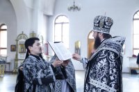 3-Епископ Амфилохий совершил первую Литургию Преждеосвященных Даров в наступившем Великом посту (+ВИДЕО)