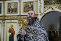 26-Епископ Амфилохий совершил первую Литургию Преждеосвященных Даров в наступившем Великом посту (+ВИДЕО)