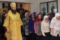 13-В Неделю 17-ю по Пятидесятнице епископ Амфилохий совершил Божественную Литургию в Покровском храме села Верх-Уба
