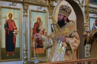 10-В Неделю 4-ю по Пятидесятнице Преосвященнейший епископ Амфилохий совершил Божественную Литургию в главном храме Рудного Алтая