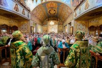 30-Епископ Амфилохий сослужил Главе Православной Церкви Казахстана за всенощным бдением в канун празднования 50-летия преставления преподобного Севастиана Карагандинского