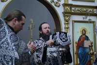 10-В пятницу первой седмицы Великого поста епископ Амфилохий совершил Литургию Преждеосвященных Даров и чин освящения колива