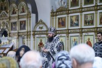 23-В пятницу первой седмицы Великого поста епископ Амфилохий совершил Литургию Преждеосвященных Даров и чин освящения колива