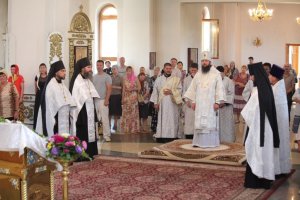 В канун праздника Преображения Господня епископ Усть-Каменогорский и Семипалатинский Амфилохий совершил всенощное бдение в Андреевском соборе г. Усть-Каменогорска.