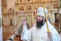 15-В канун праздника Преображения Господня епископ Усть-Каменогорский и Семипалатинский Амфилохий совершил всенощное бдение в Андреевском соборе г. Усть-Каменогорска.