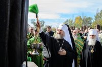 32-В память преподобного Севастиана по улицам Караганды прошел крестный ход, и состоялось открытие монумента святому