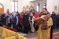 7-В воскресный день епископ Амфилохий возглавил служение Божественной Литургии в кафедральном соборе