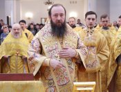 23-В воскресный день епископ Амфилохий возглавил служение Божественной Литургии в кафедральном соборе