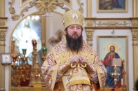 25-В воскресный день епископ Амфилохий возглавил служение Божественной Литургии в кафедральном соборе