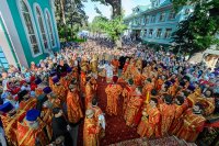 13-Управляющий Усть-Каменогорской и Семипалатинской епархией епископ Амфилохий принял участие в праздновании 70-летия возвращения Никольского собора Алма-Аты Русской Православной Церкви