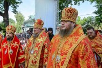 26-Управляющий Усть-Каменогорской и Семипалатинской епархией епископ Амфилохий принял участие в праздновании 70-летия возвращения Никольского собора Алма-Аты Русской Православной Церкви
