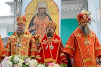 46-Управляющий Усть-Каменогорской и Семипалатинской епархией епископ Амфилохий принял участие в праздновании 70-летия возвращения Никольского собора Алма-Аты Русской Православной Церкви