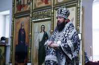 34-В среду второй седмицы Святой Четыредесятницы епископ Амфилохий совершил Литургию Преждеосвященных Даров в Свято-Зиновьевском храме столицы Рудного Алтая