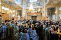 28-Епископ Амфилохий принял участие в праздновании в честь Иверской иконы Пресвятой Богородицы в Иверско-Серафимовском монастыре Алма-Аты