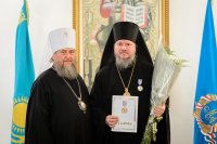 12-Управляющий Усть-Каменогорской епархией принял участие в последнем в 2016 году заседании Синода Митрополичьего округа в Республике Казахстан