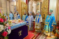24-Епископ Амфилохий во второе воскресение Великого поста принял участие в молитвенном прославлении Феодоровской иконы Пресвятой Богородицы в Алматы
