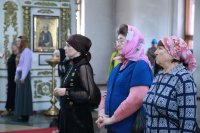 6-«Грядый Господь на вольную страсть». В Великую Среду епископ Амфилохий совершил последнюю Литургию Преждеосвященных Даров
