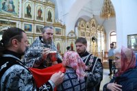 14-«Грядый Господь на вольную страсть». В Великую Среду епископ Амфилохий совершил последнюю Литургию Преждеосвященных Даров