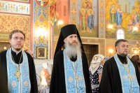 10-В канун праздника Успения Божией Матери Управляющий Усть-Каменогорской и Семипалатинской епархией сослужил митрополиту Астанайскому и Казахстанскому Александру за всенощным бдением в главном храме Казахстанского Митрополичьего округа